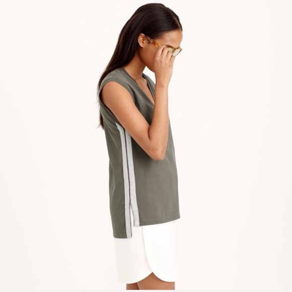 ✨5 FOR $25✨  J. Crew V-Neck Sparkle Side Stripe Tank Top - Picture 1 of 8